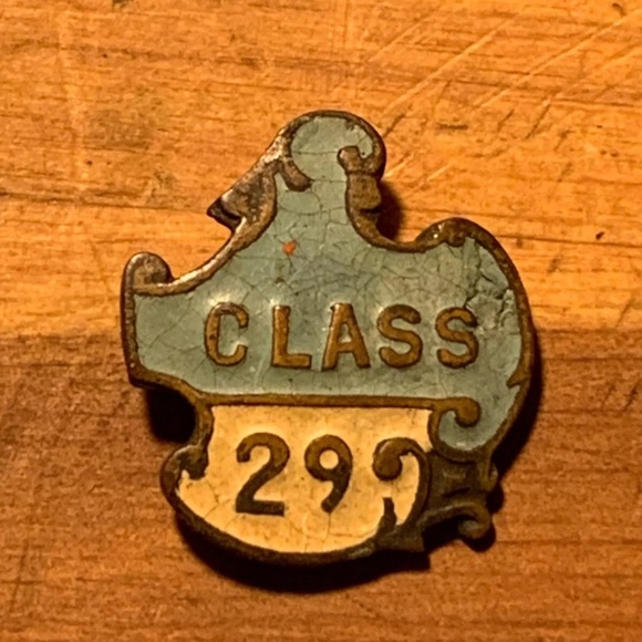 Antique 1920-1930 High School Pins & Pendant, Tonawanda, National Honor Society - Picture 3 of 16